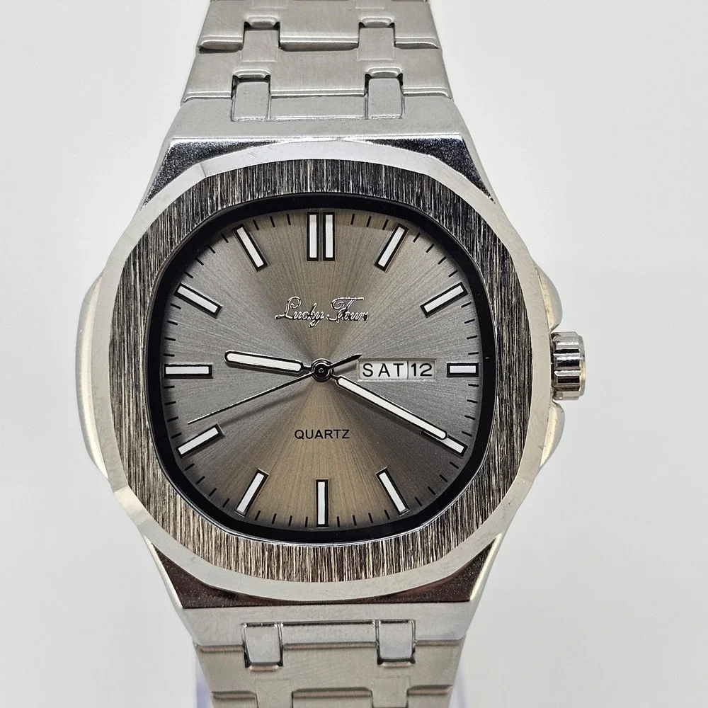 Lucky Fours Men's Watch 44MM Champagne Dial Day Date Gray Band 8